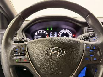 Hyundai I-20 1.2 Premium Passion Navi picture 33