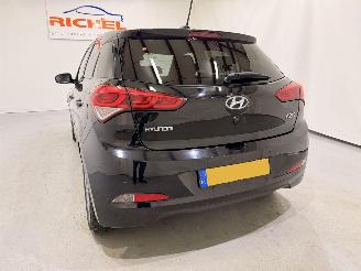 Hyundai I-20 1.2 Premium Passion Navi picture 38