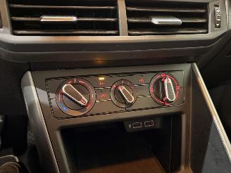 Volkswagen Polo VI HB 1.6 TDI Comfort Navi picture 34