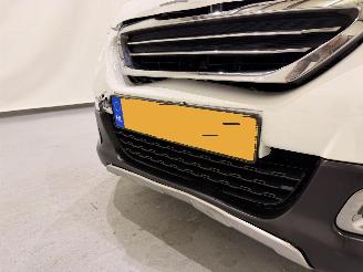 Peugeot 2008 1.2 PureTech Allure Automaat picture 10