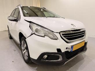 Voiture accidenté Peugeot 2008 1.2 PureTech Allure Automaat 2014/10