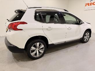Peugeot 2008 1.2 PureTech Allure Automaat picture 5