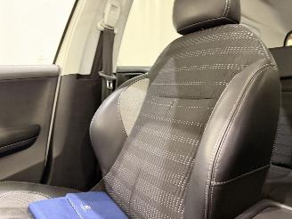 Peugeot 2008 1.2 PureTech Allure Automaat picture 38