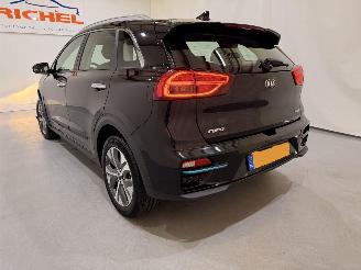 Kia e-Niro 64kWh DynamicLine Aut picture 29