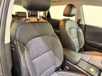 Kia e-Niro 64kWh DynamicLine Aut picture 16