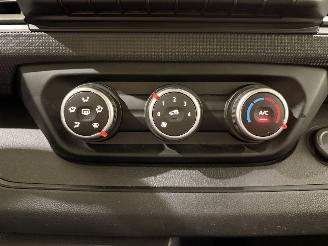 Renault Trafic 2.0 Blue dCi 150 Comfort Automatic picture 15