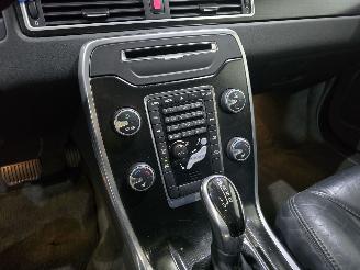 Volvo V-70 1.6 T4 Momentum AUT 132Kw picture 15