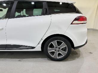 Renault Clio Estate 0.9 TCe Night&Day 66kw Bjr.2014 picture 10