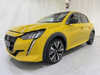 Peugeot 208 HB 1.2 Puretech 130 GT-Line Aut8 picture 41