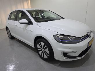 Vaurioauto  passenger cars Volkswagen e-Golf E-DITION 110Kw Bjr.2020 2020/3