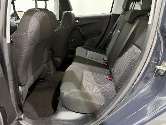 Peugeot 208 HB 1.2 PureTech Blue Lion picture 18