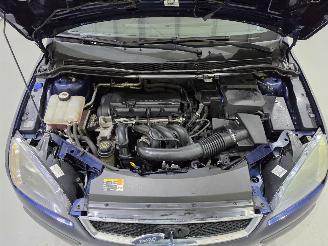 Ford Focus Wagon 1.6-16V Futura Automaat picture 26