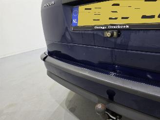 Ford Focus Wagon 1.6-16V Futura Automaat picture 7