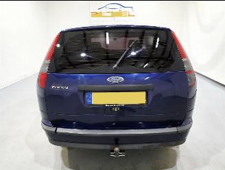Ford Focus Wagon 1.6-16V Futura Automaat picture 5