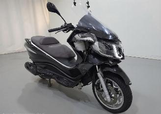 skadebil motor Piaggio X10 350 Executive BS 25kw Bjr.2018 2018/12