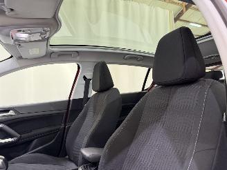 Peugeot 308 HB 1.2 PureTech Blue Lease Executive picture 8