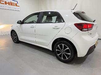 Kia Rio HB 1.0 T-GDI ComfortPlusLine Navigator picture 3