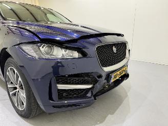 Jaguar F-Pace 2.0d Turbo Portfolio AWD Aut. picture 13