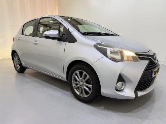 Unfallwagen Toyota Yaris HB 1.0 VVt-i Aspiration 2015/3