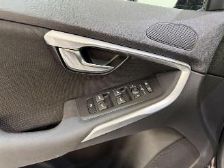 Volvo V-40 1.6 T2 Momentum Navi picture 23