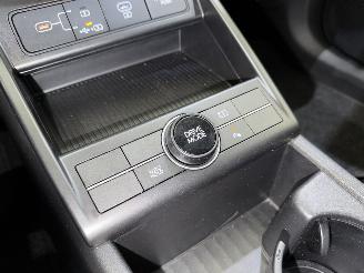 Hyundai Kona 1.6 GDI HEV Techno 104kW picture 21