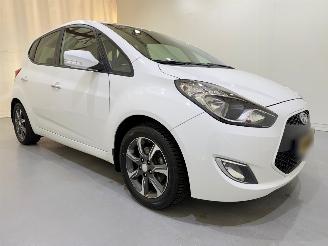 skadebil auto Hyundai Ix20 1.4i Go! Navi/airco NAP 2018/8