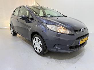 skadebil auto Ford Fiesta HB 1.25 Limited Airco 2009/6