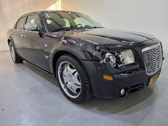 skadebil auto Chrysler 300 C 3.5 V6 AUT Navi LM Pano 2004/1