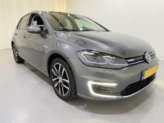 Voiture accidenté Volkswagen e-Golf E-DITION Clima/LED 2019/5