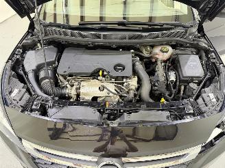 Opel Astra HB 1.6 CDTi Innovation picture 38