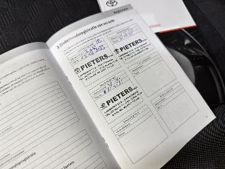 Toyota Yaris HB 1.5 Hybrid Iconic picture 16