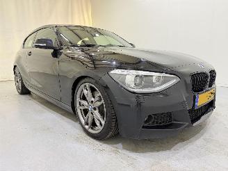 krockskadad bil auto BMW 1-serie 125d High Executive M Aut8 2014/6