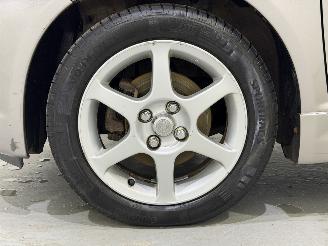 Toyota Yaris HB 1.5 VVT-i T Sport picture 18
