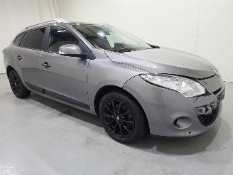 Vaurioauto  passenger cars Renault Mégane Grandtour 1.4 TCe Expression 96Kw 2010/2