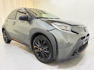 Vaurioauto  passenger cars Toyota Aygo X 1.0 VVT-i Limited 2022/9