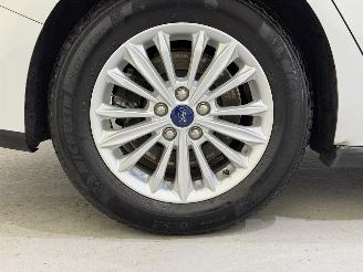 Ford Focus Wagon 1.0 EcoB. Aut. Titanium X Business picture 12