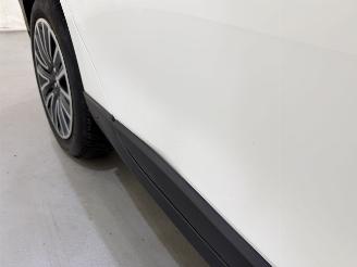 Peugeot 2008 1.2 PureTech 110 Allure picture 10