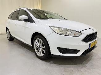 Schadeauto Ford Focus Wagon 1.0 Trend Edition Airco 2015/7