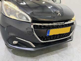 Peugeot 208 HB 1.2 Allure Navi/Clima/Pano picture 10