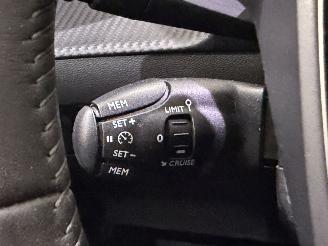 Peugeot 208 e-208 EV Active Pack 50kWh picture 37