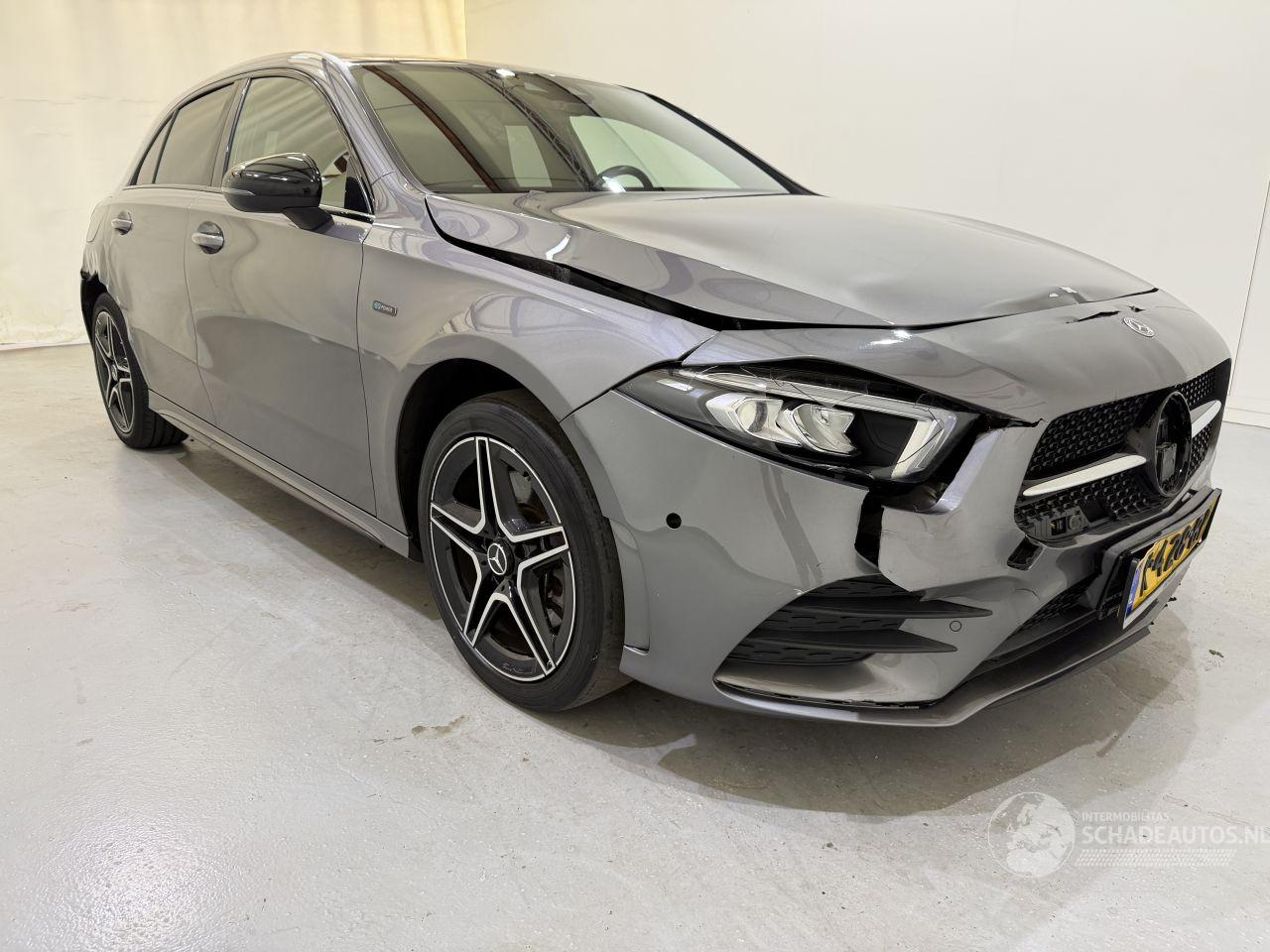 Mercedes A-klasse A 250 e PHEV AMG Line Night Edition