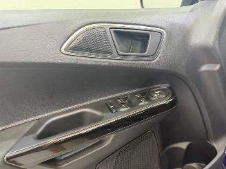 Ford B-Max 1.0 EcoBoost Titanium picture 16
