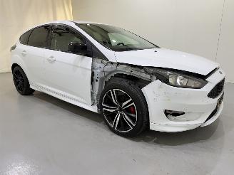 Ford Focus HB 1.5 EcoBoost Titanium picture 13