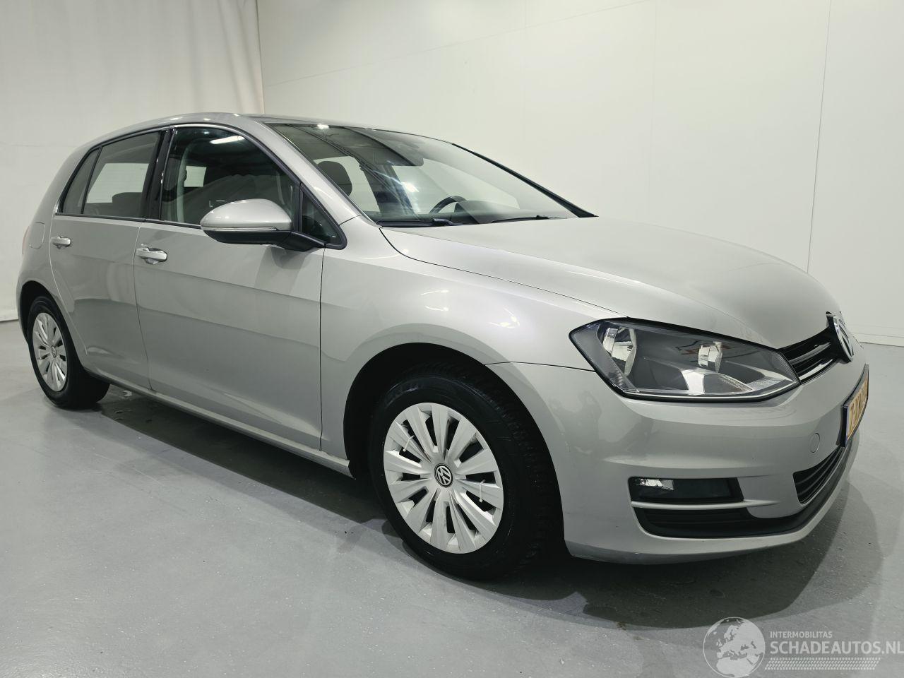 Volkswagen Golf VII 1.6 TDI Trendline 81Kw
