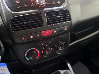 Opel Combo 1.6 CDTi L2H1 Edition 77Kw Bjr.2018 picture 14