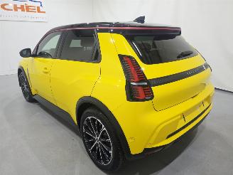 Renault 5 Electric 150 Comfort Range Iconiq Cinq picture 4