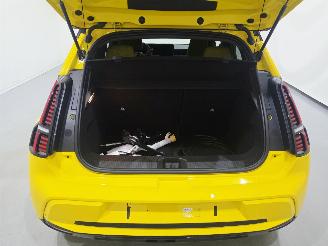 Renault 5 Electric 150 Comfort Range Iconiq Cinq picture 35