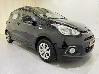 Coche accidentado Hyundai I-10 1.0 Blue i-Motion Comfort Plus 2014/11