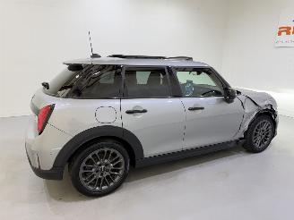 Mini Cooper 5-Drs 1.5 C Classic Aut7 picture 16
