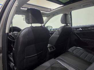 Volkswagen Golf  picture 21